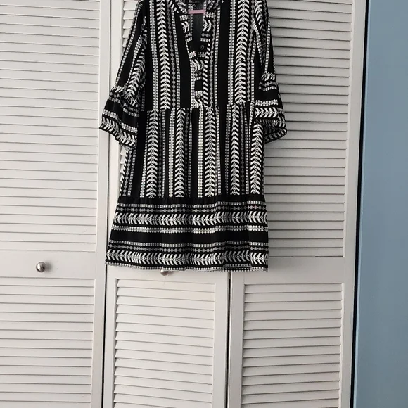 Dress - Picture 1 of 1